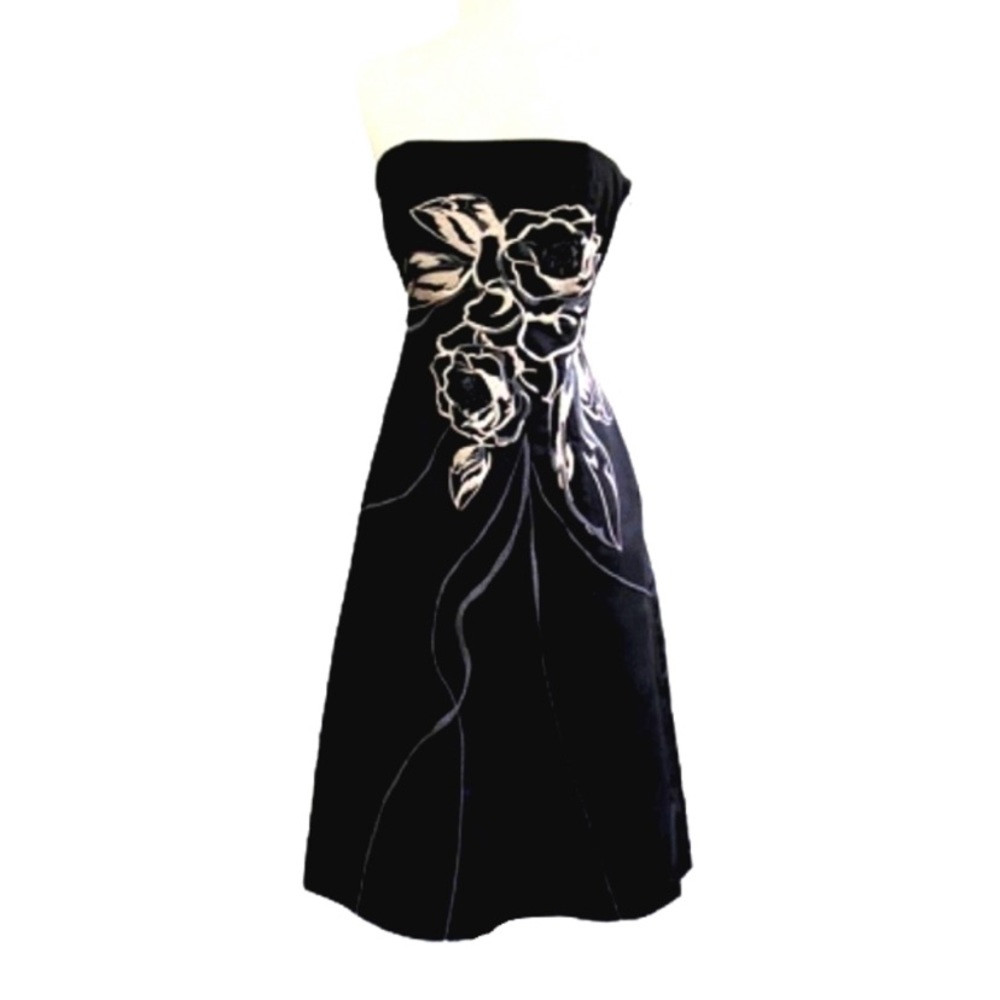 WHITE HOUSE BLACK MARKET STRAPLESS A-LINE DRESS